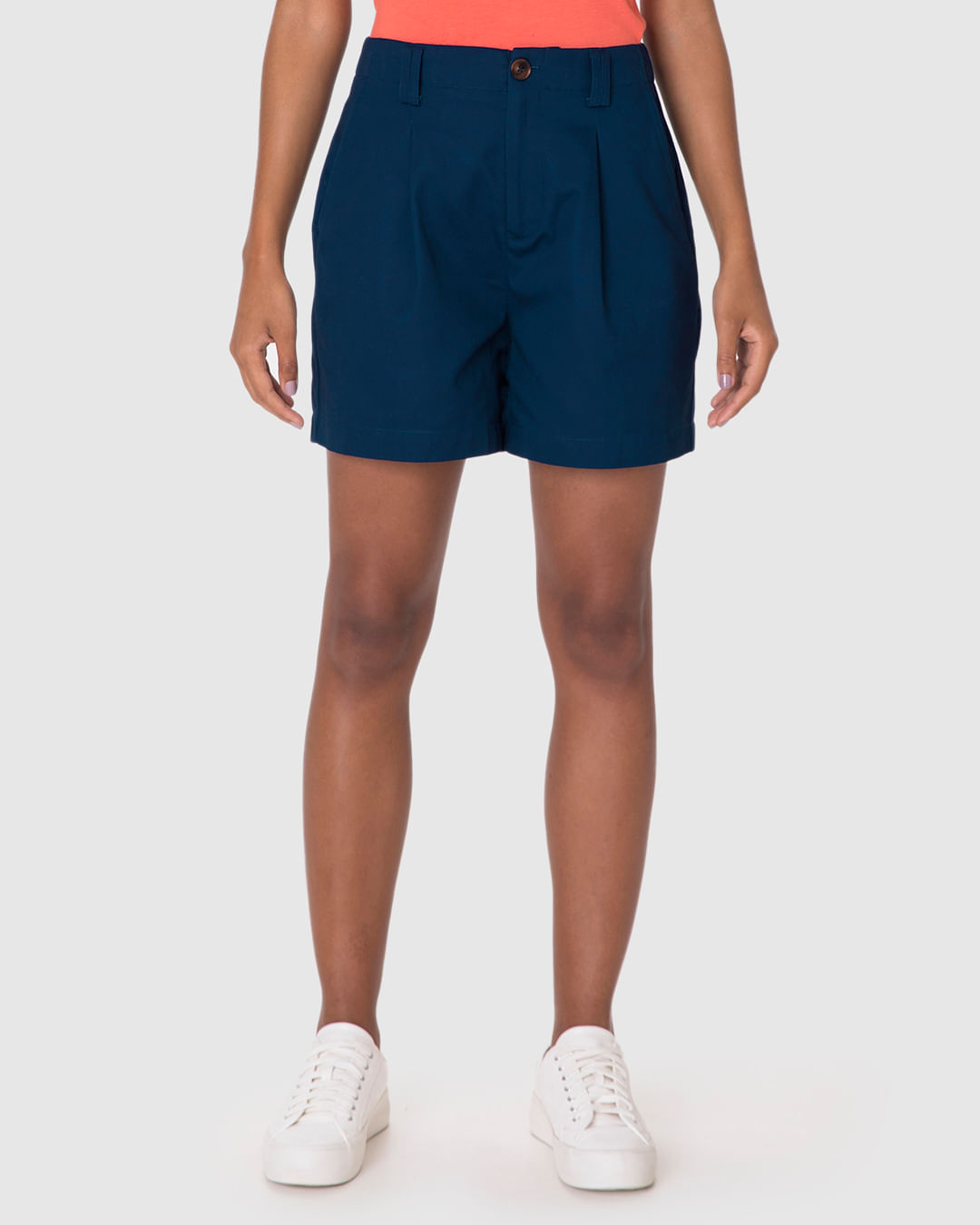 Shorts Reto Feminino Bolso Funcional Em Algodão Sarjado - Imagem 4