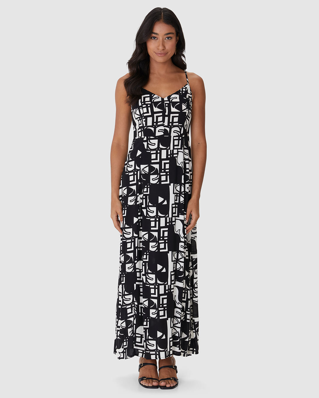 Vestido Midi Feminino Alça Fina Detalhe Fenda Lateral Em Viscose - Imagem 17