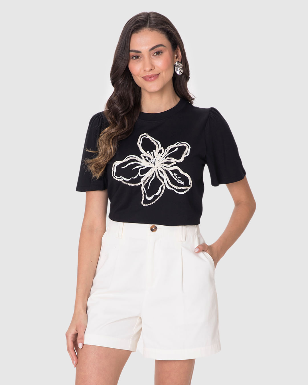 Camiseta Feminina Estampa Puff Alto Relevo Manga Franzida Em Algodão