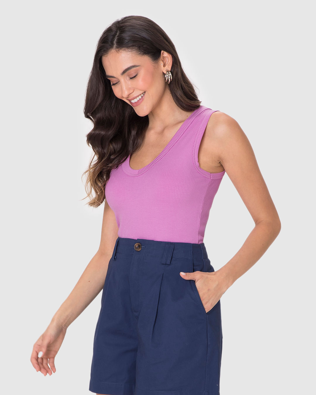 Regata Básica Feminina Decote V Alça Larga Em Malha Viscose Canelada - Rosa - P