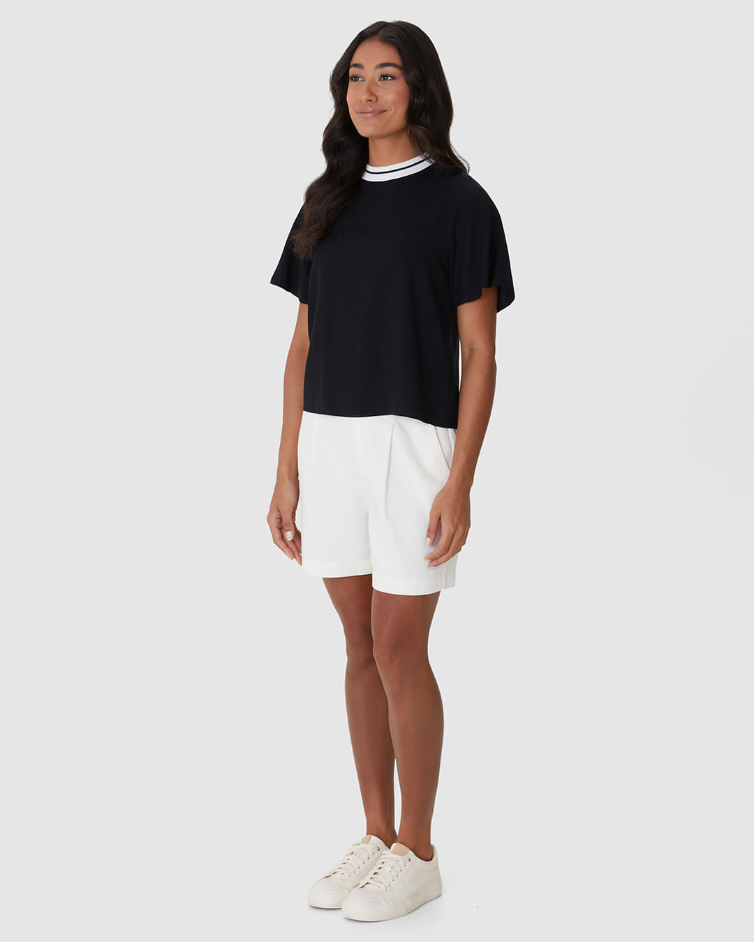 Blusa Ampla Feminina Gola Redonda Retilínea Em Viscolinho Texturizado - Imagem 12