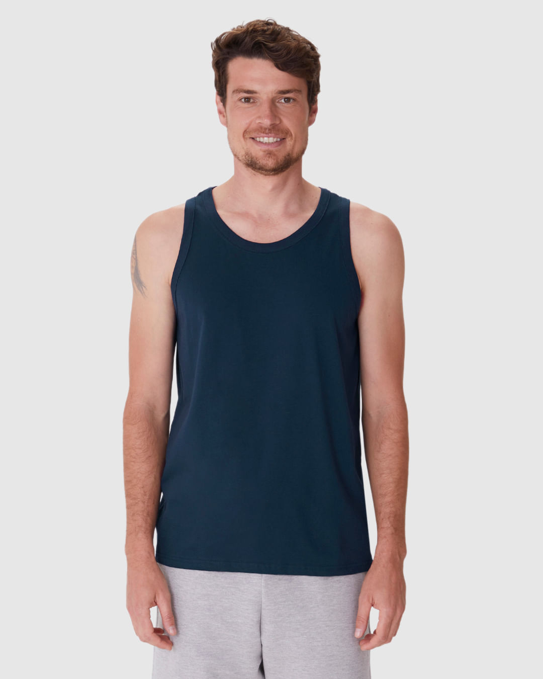 Regata Básica Masculina Alça Estreita Etiqueta Estampada Em Algodão - Imagem 24