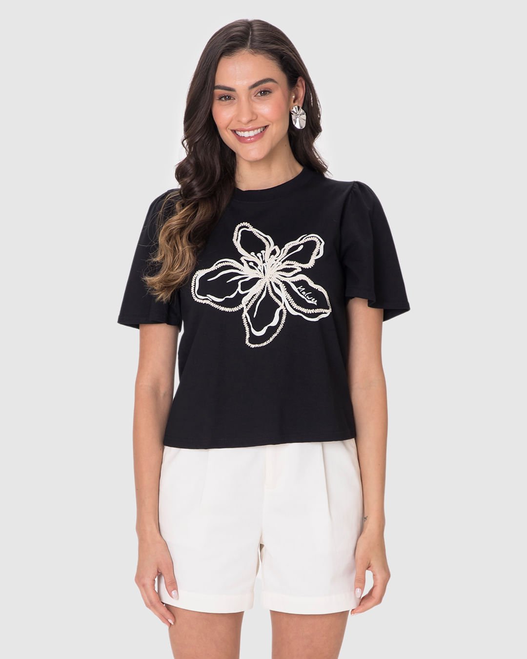 Camiseta Feminina Estampa Puff Alto Relevo Manga Franzida Em Algodão - Imagem 19