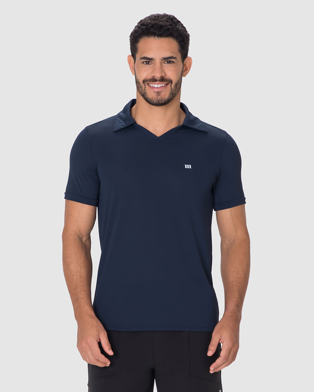 Camisa Polo Esportiva Masculina Gola V Em Malha Microfuros Dry Malwee Active - Imagem 4