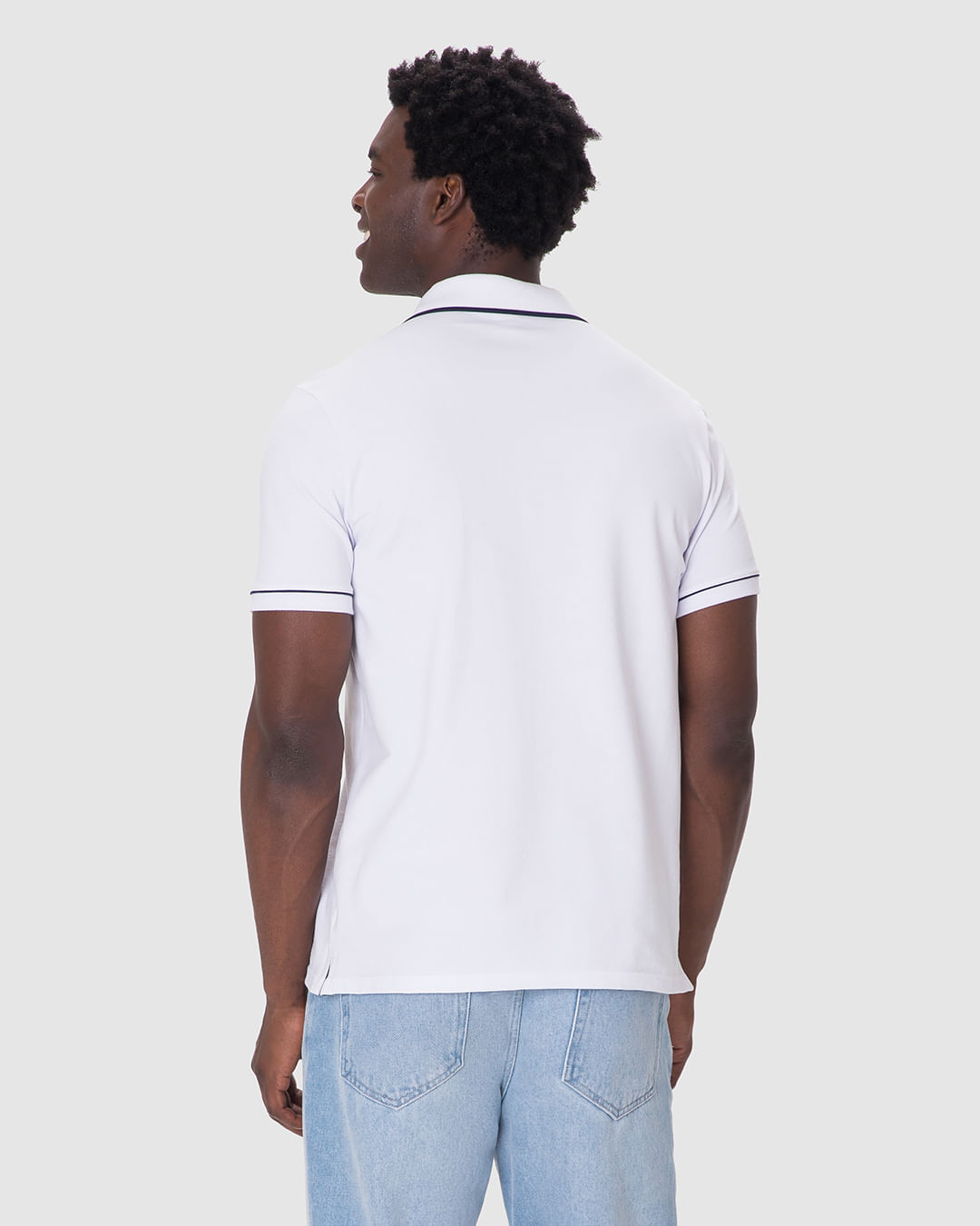 Camisa Polo Básica Masculina Detalhe Costura Contraste Em Piquet Stretch - Imagem 25