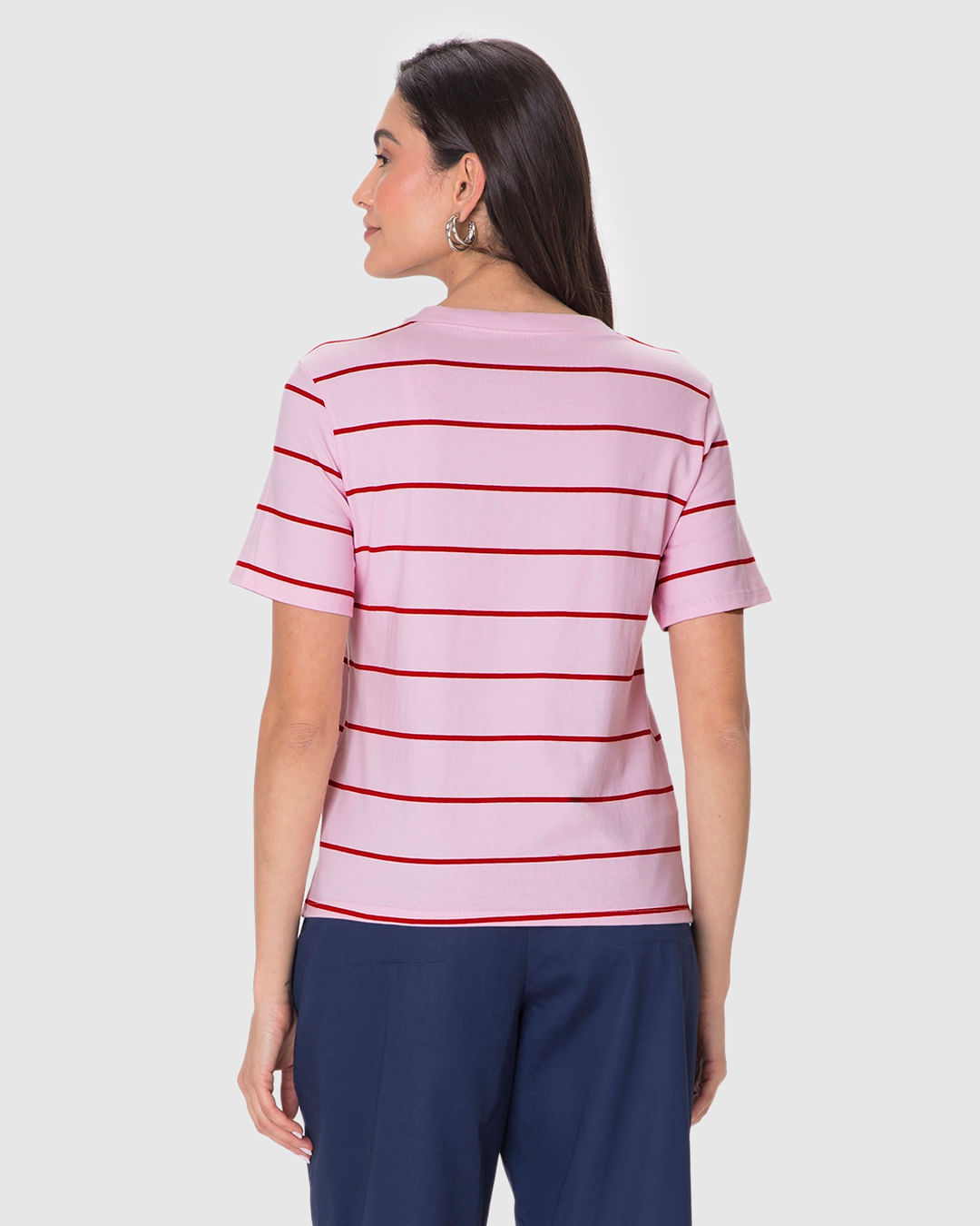 Camiseta Feminina Reta Manga Curta Em Malha Listrada - Imagem 25