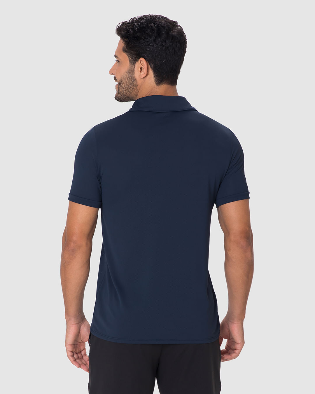 Camisa Polo Esportiva Masculina Gola V Em Malha Microfuros Dry Malwee Active - Imagem 20