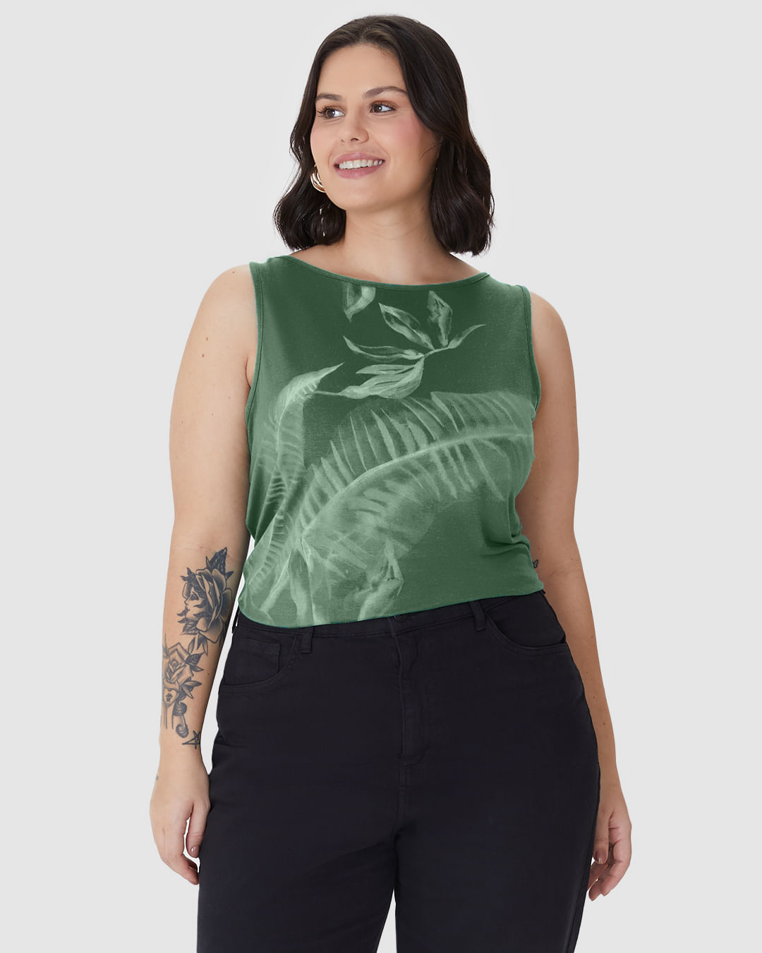 Regata Feminina Plus Size Evasê Estampada Em Malha Viscolinho Stretch - Imagem 11