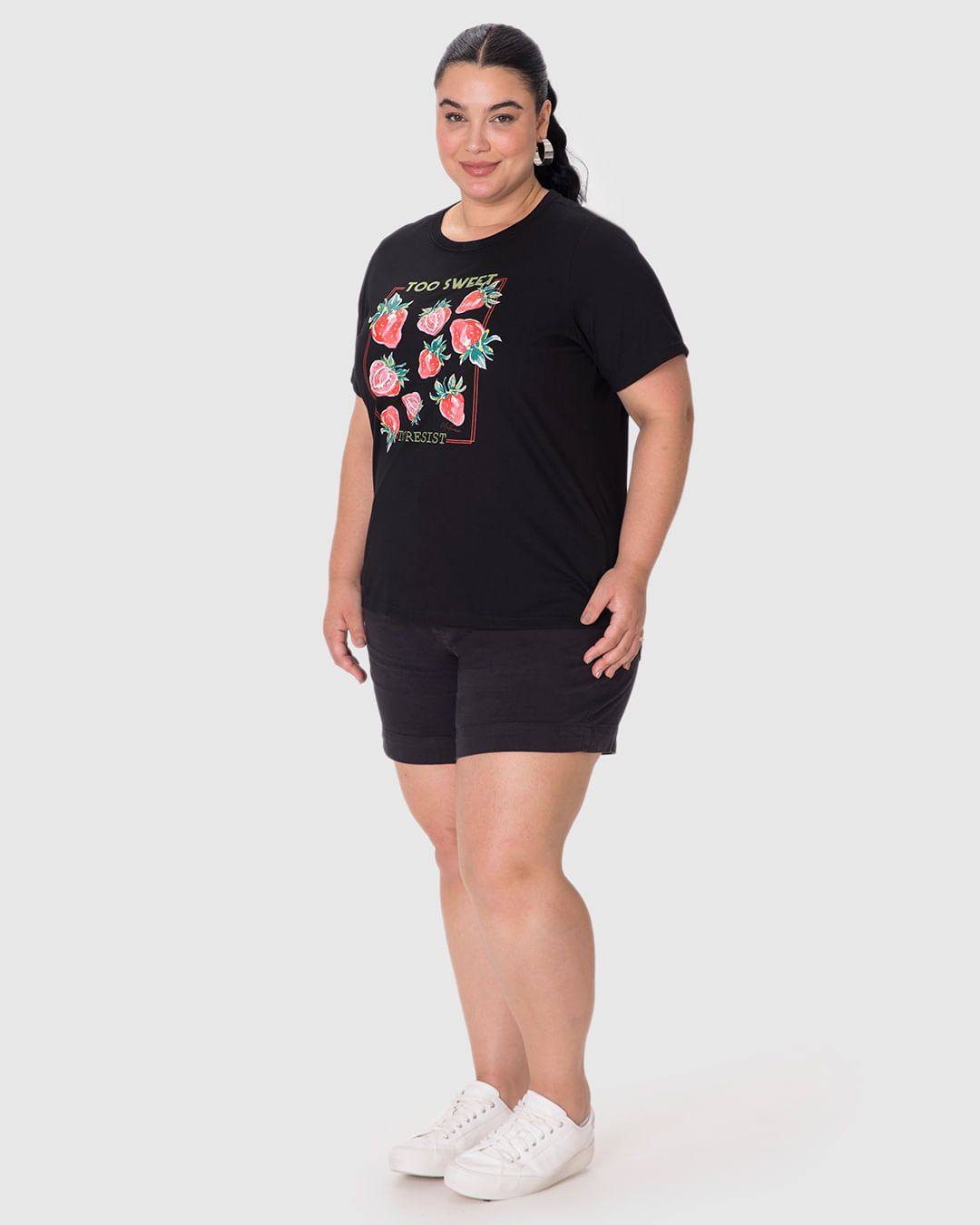Camiseta Feminina Plus Size Estampa Too Sweet To Resist Em Algodão - Imagem 17