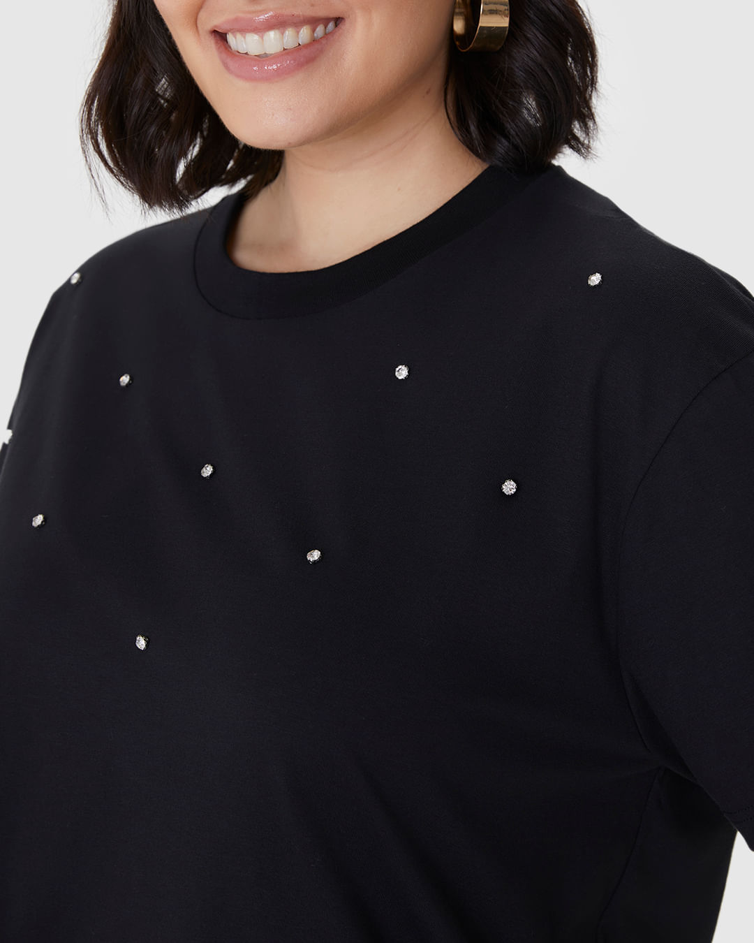 Camiseta Feminina Plus Size Box Aplique Rebite Com Strass Em Algodão - Imagem 13