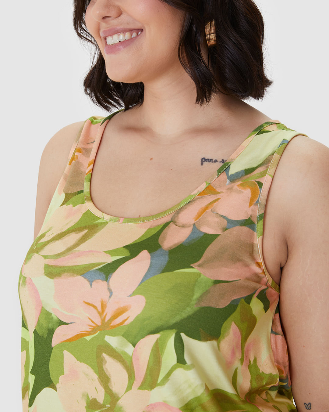 Regata Feminina Plus Size Decote U Alça Larga Em Viscose Stretch - Imagem 23