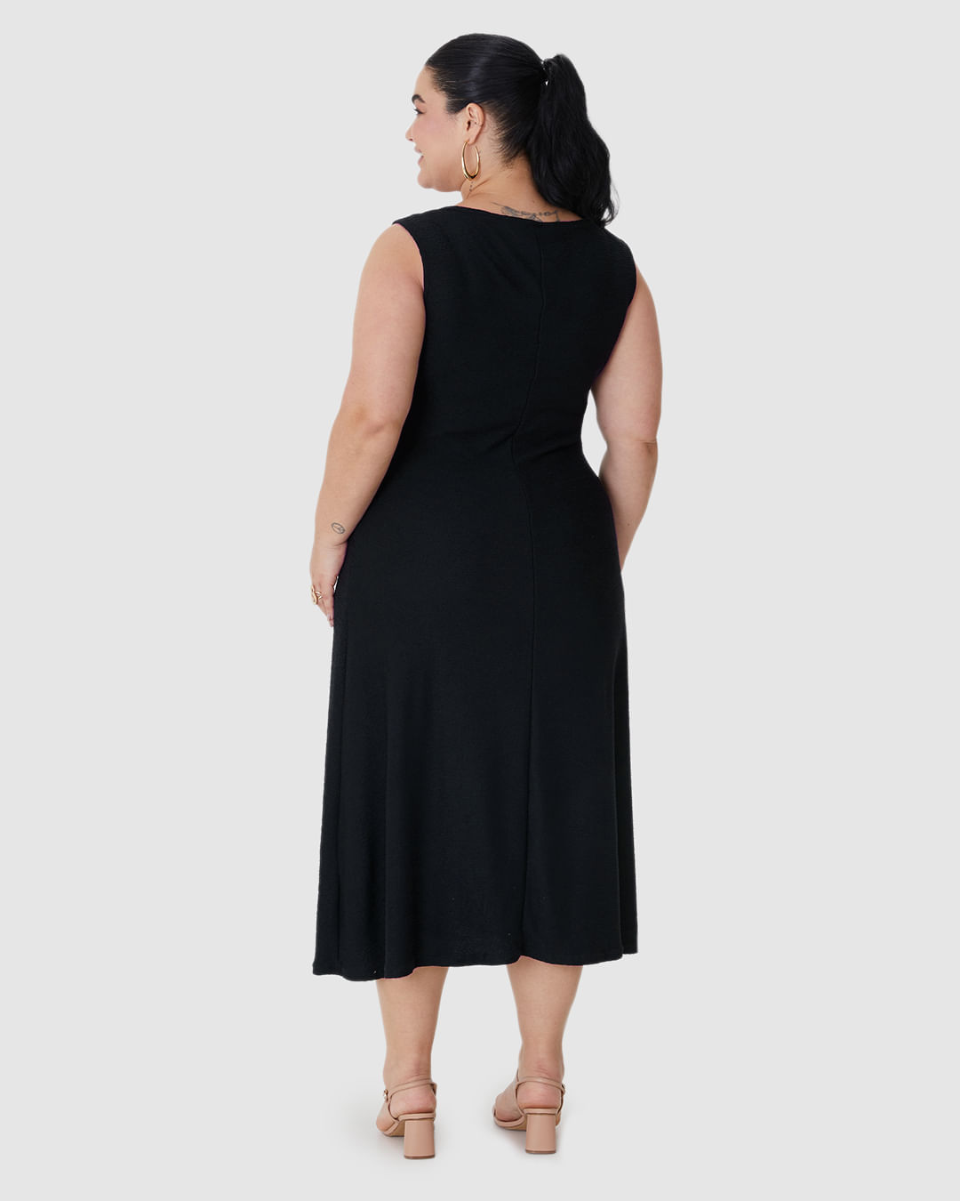 Vestido Midi Feminino Plus Size Acinturado Em Malha Viscose Texturizada - Imagem 20