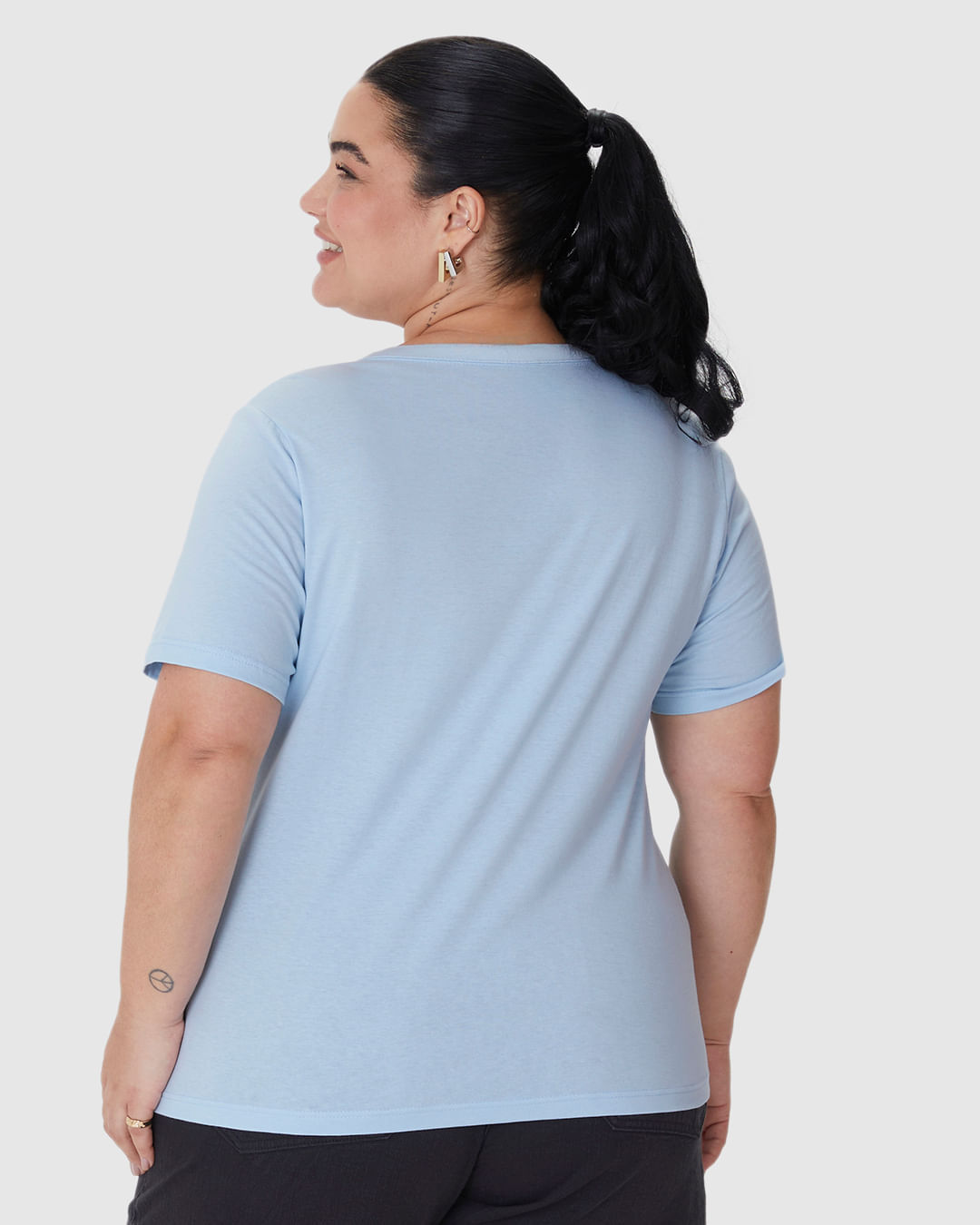 Camiseta Feminina Plus Size Estampa Lemon The Taste Of Joy Em Algodão - Imagem 10