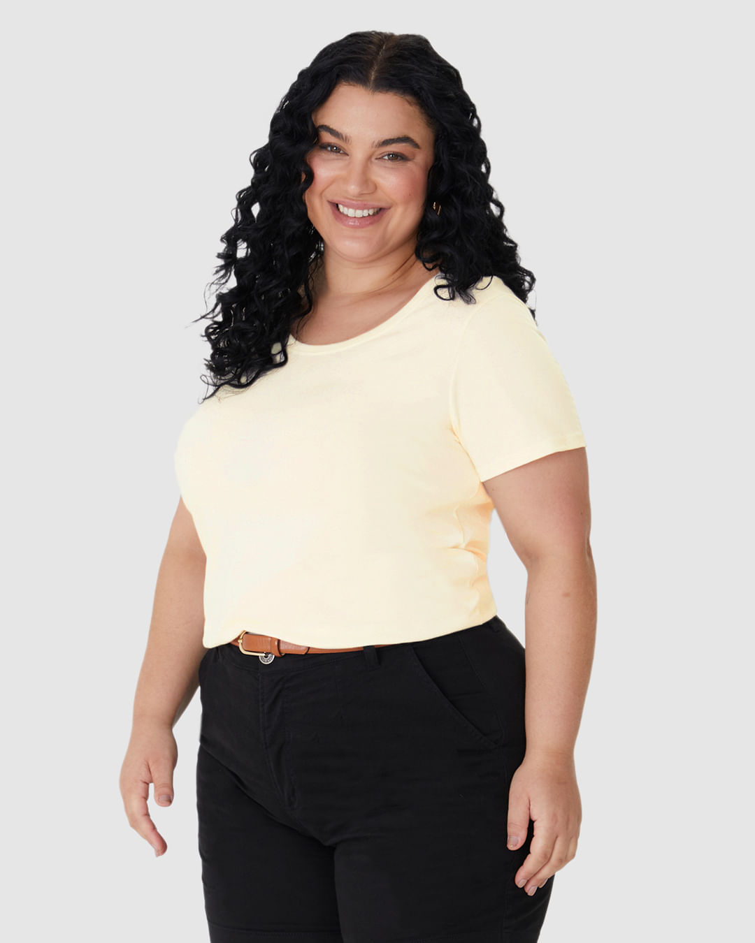 Blusa Básica Feminina Plus Size Decote Redondo Em Algodão - Imagem 13