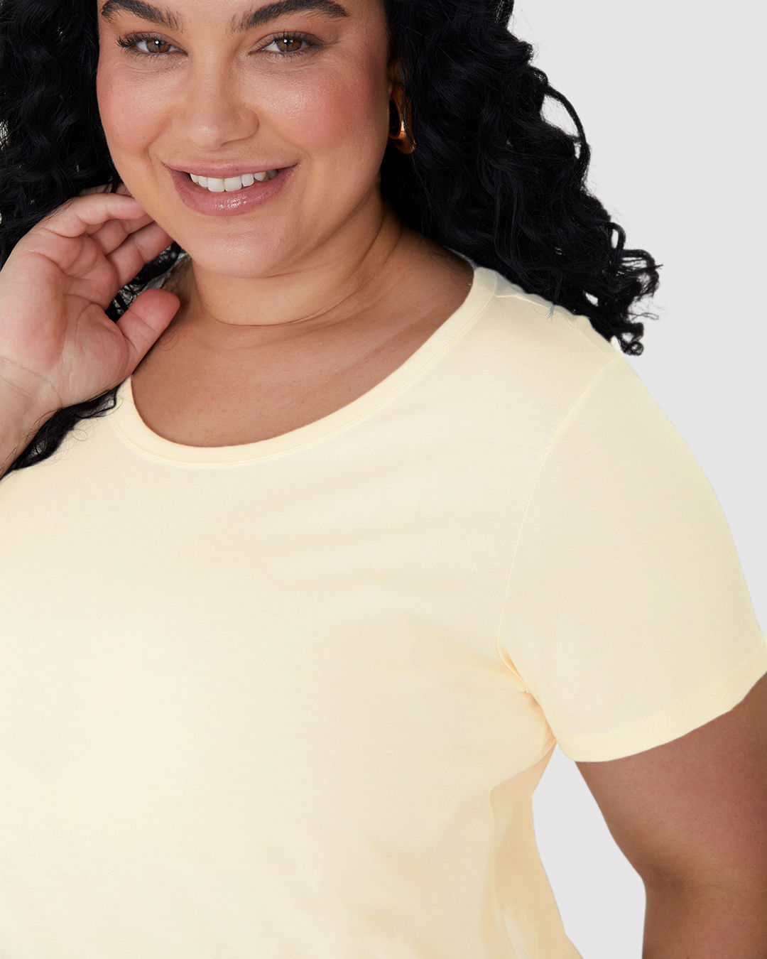 Blusa Básica Feminina Plus Size Decote Redondo Em Algodão - Imagem 7