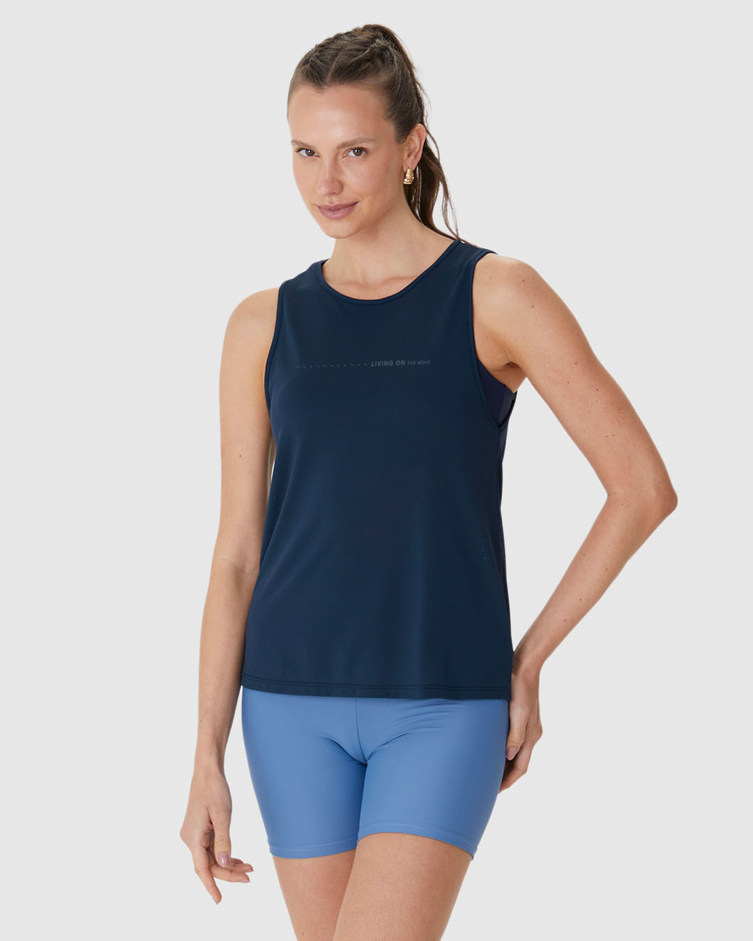 Regata Esportiva Feminina Living On The Move Em Malha Microfuros Dry Malwee Active - Imagem 11