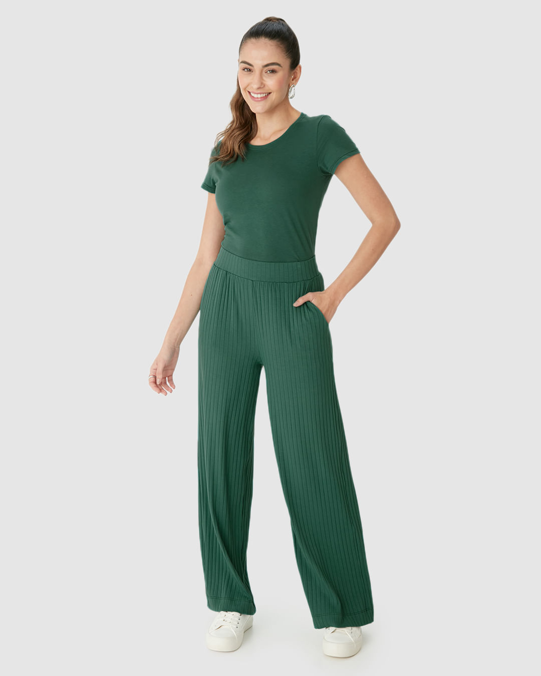 Calça Wide Leg Feminina Cintura Alta Em Malha Canelada De Viscose