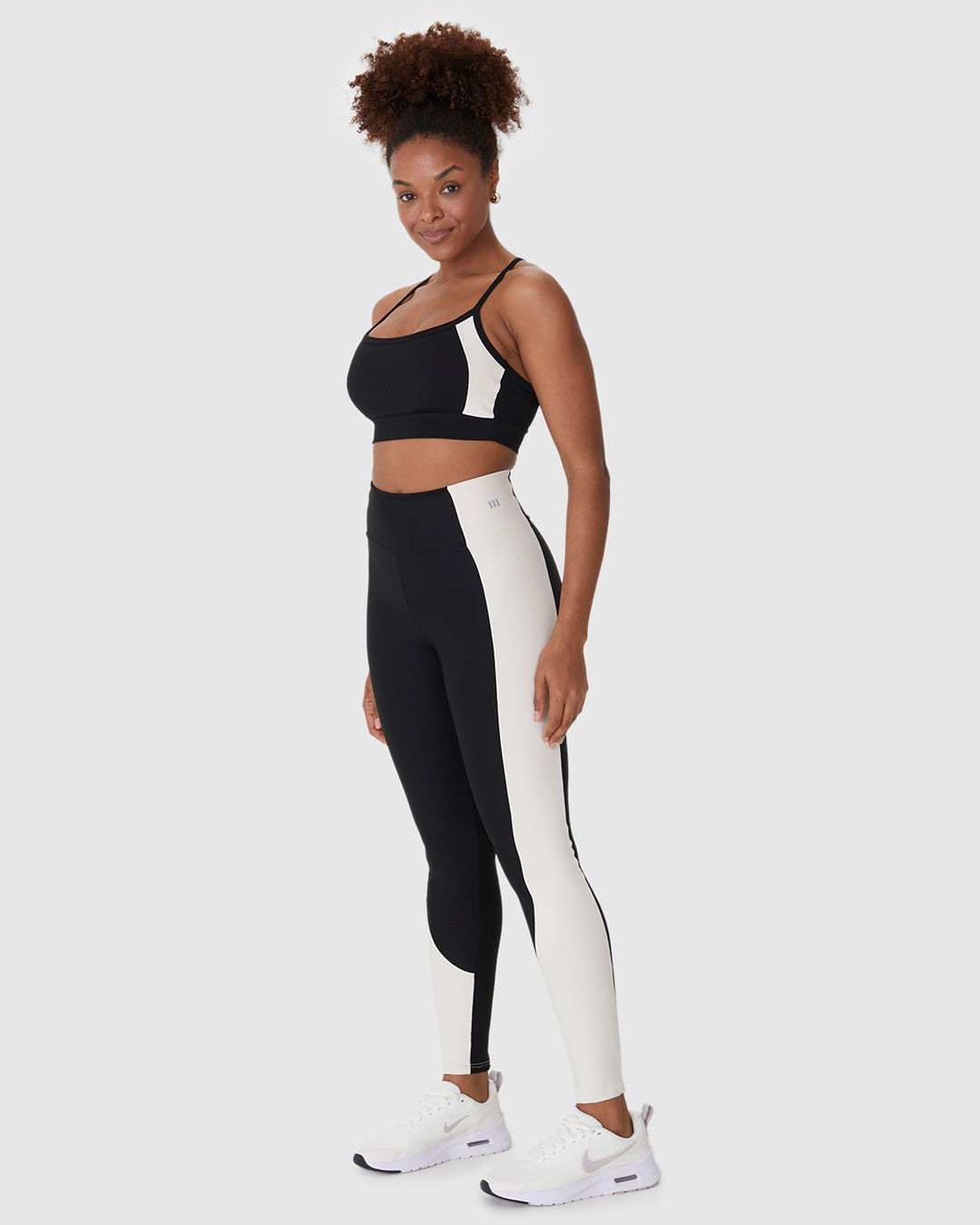 Calça Legging Esportiva Bicolor Em Malha Canelada Malwee Active - Imagem 17