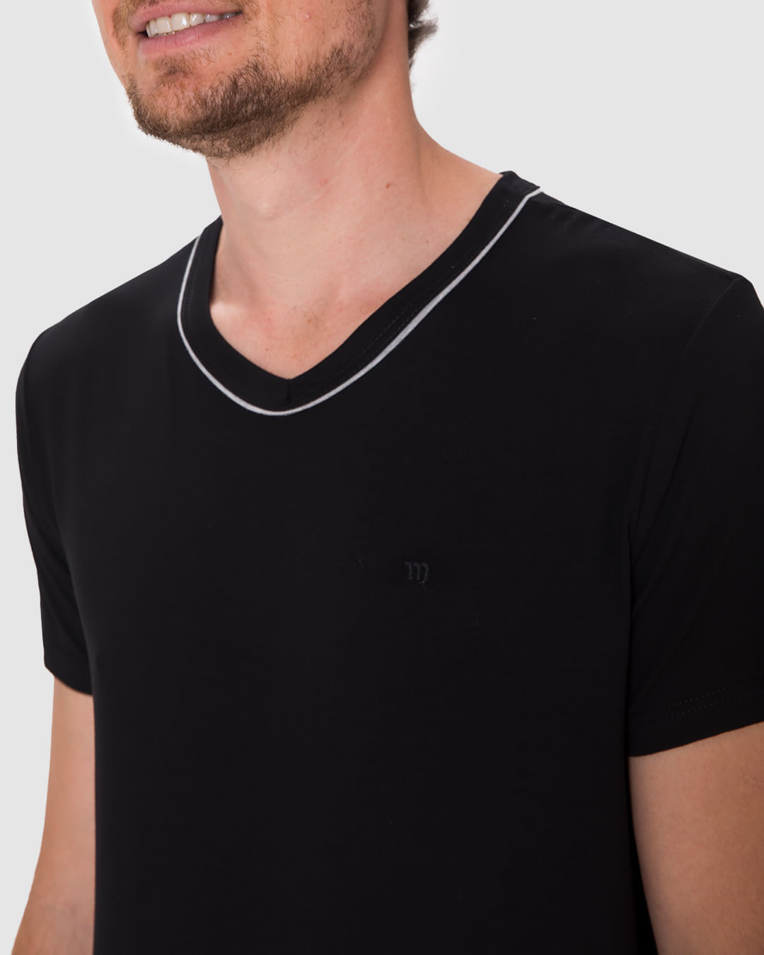 Pijama Curto Masculino Camiseta Decote V Detalhe Costura Em Viscose Stretch - Imagem 18
