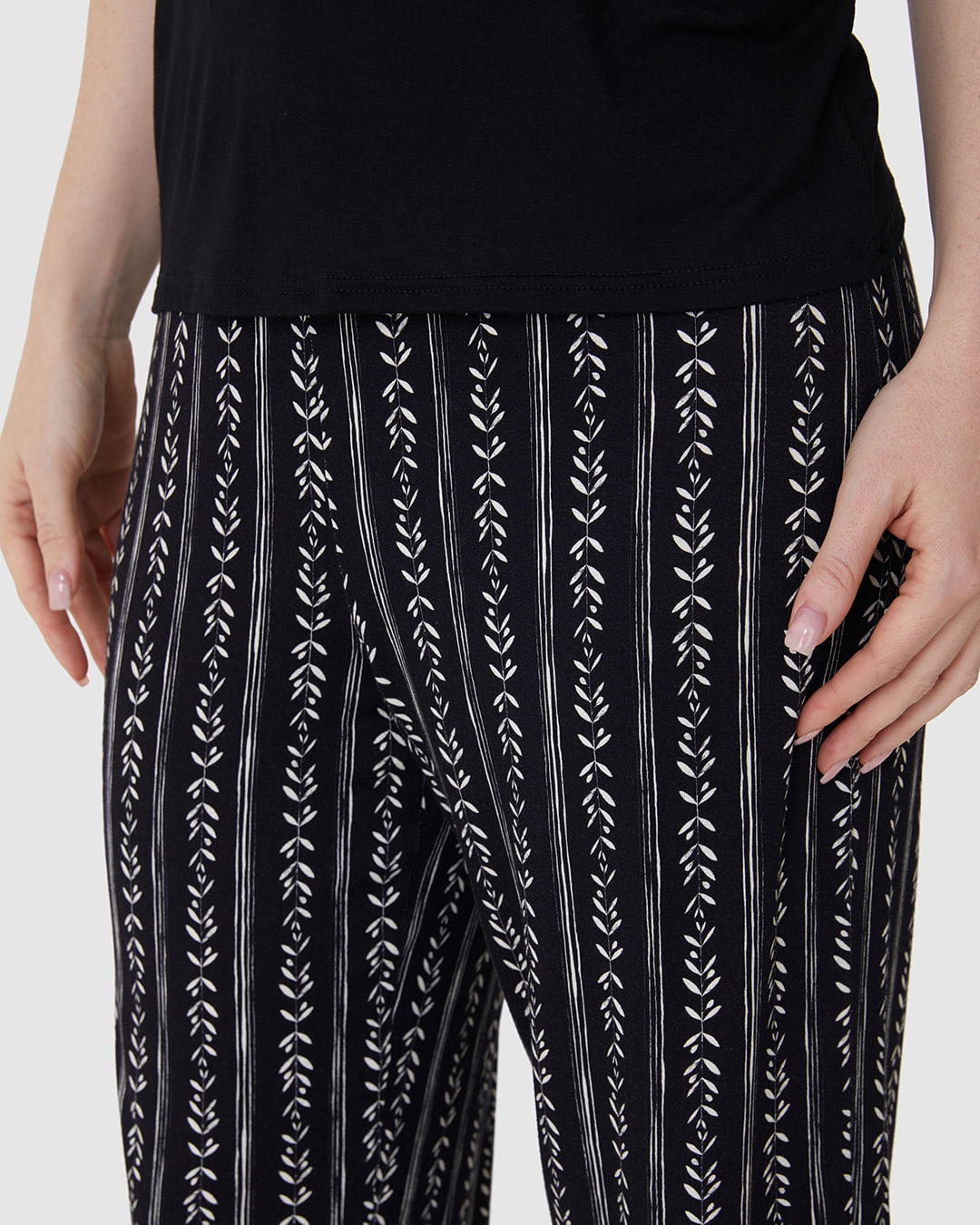Pijama Longo Feminino Calça Capri Estampada Em Viscose Stretch - Imagem 18