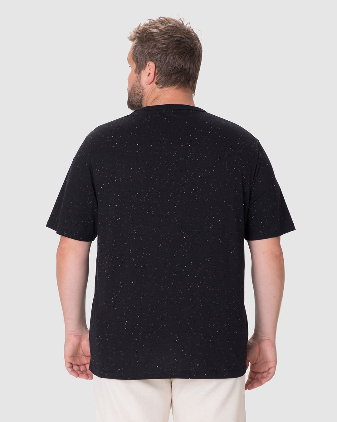 Camiseta Masculina Plus Size Detalhe Recorte Em Malha Botonê - Imagem 10