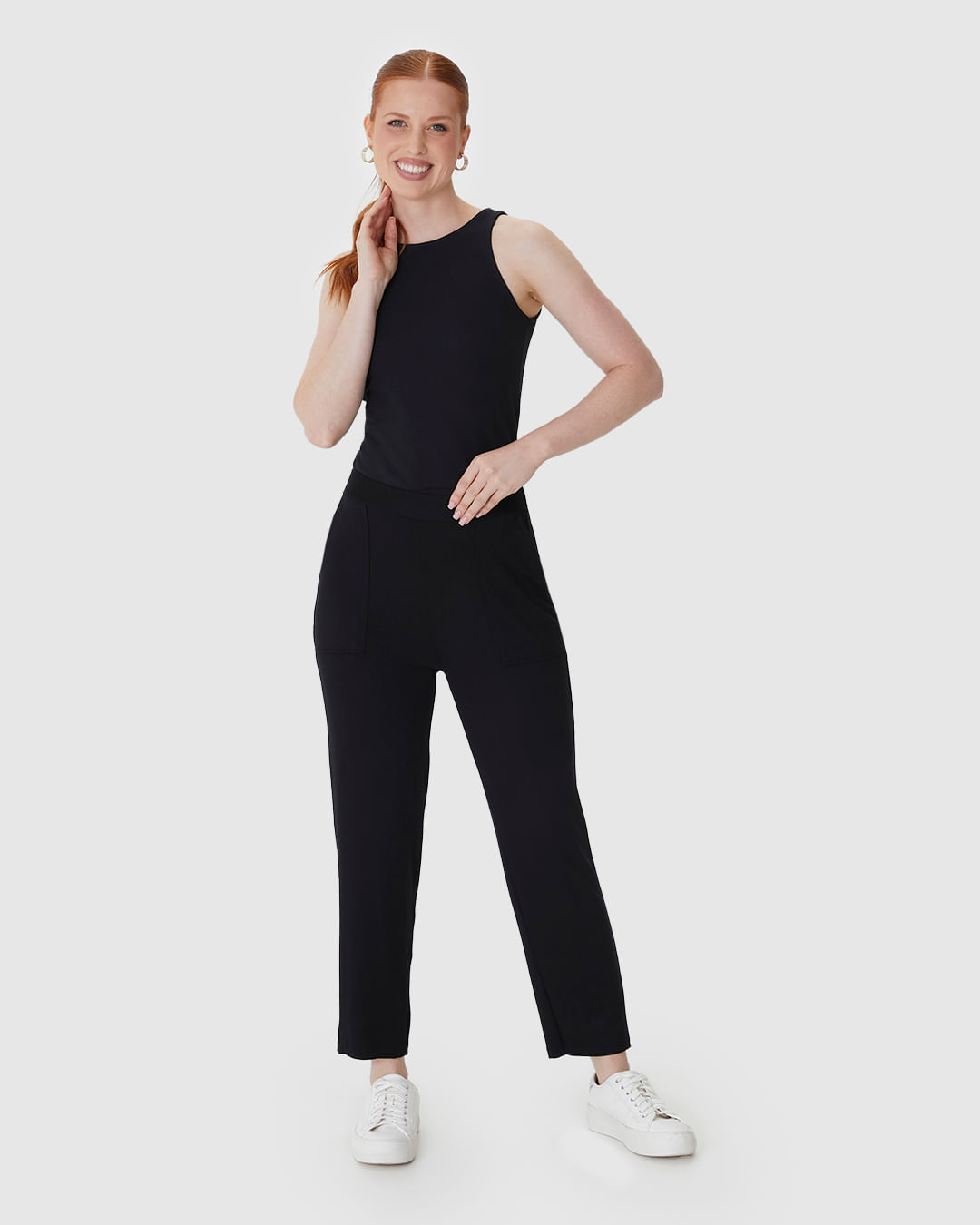 Calça Feminina Carrot Bolso Funcional Em Moletinho De Viscose - Imagem 11