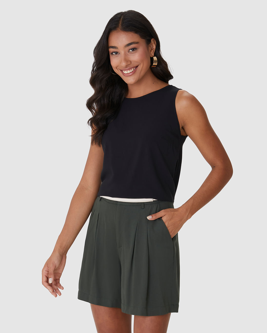 Regata Básica Feminina Long Cropped Alça Larga Em Viscose - Imagem 6