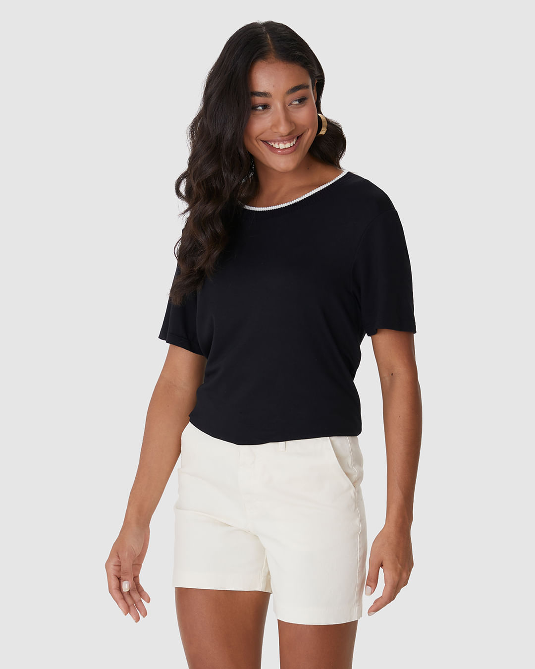 Blusa Básica Feminina Decote Retilínea Em Moletinho De Viscose