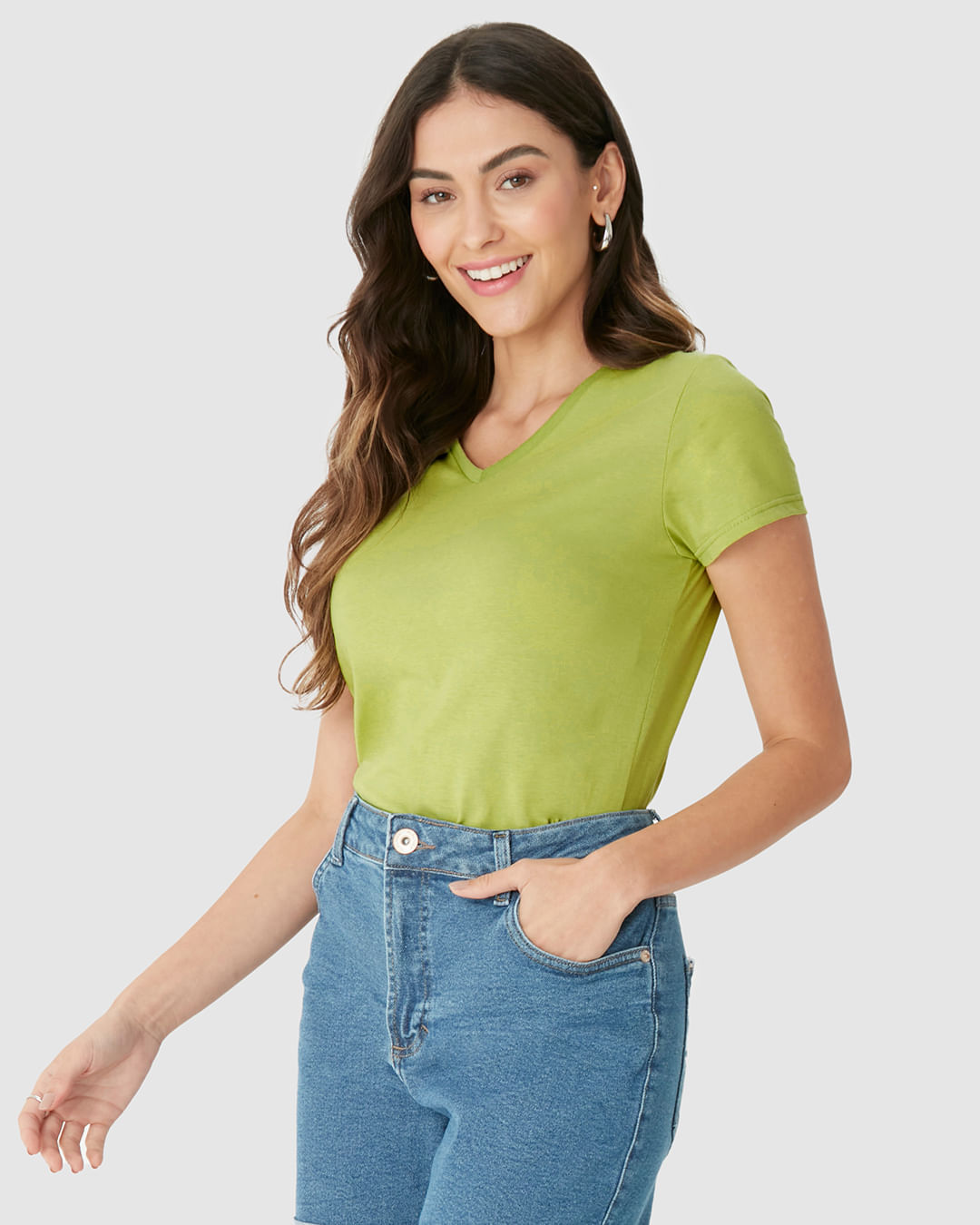 Camiseta Básica Feminina Slim Decote V Em Algodão