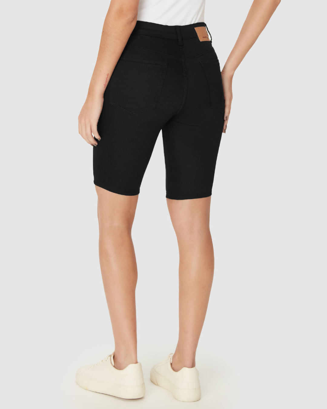 Bermuda Feminina Ciclista Cintura Média Em Sarja Com Elastano - Imagem 5