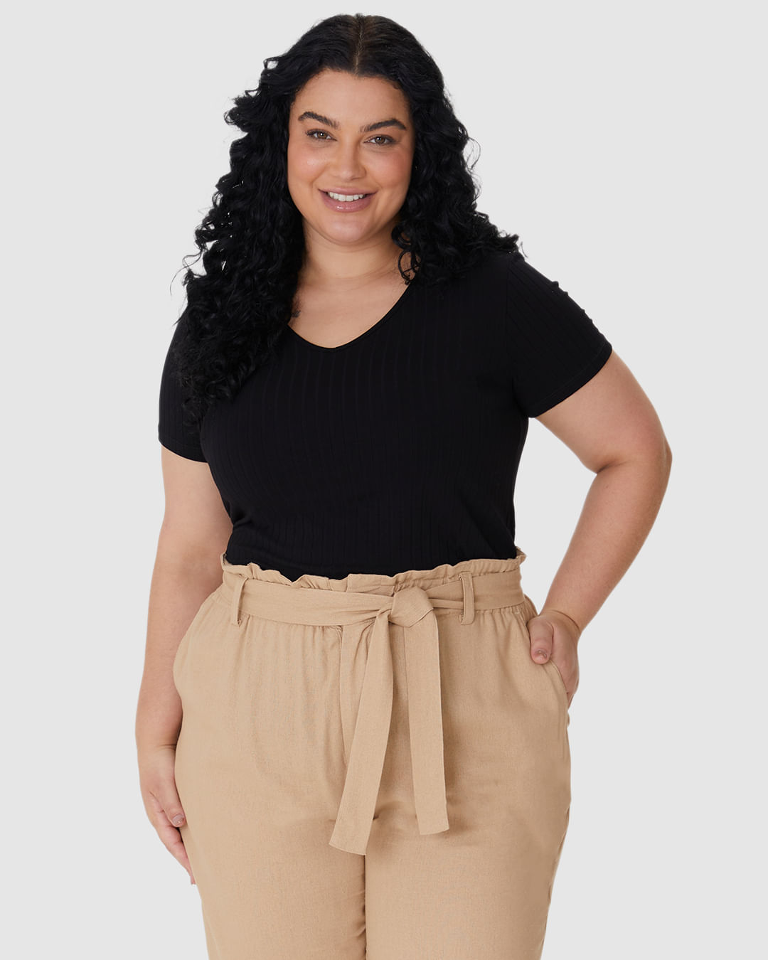 Blusa Básica Feminina Plus Size Decote V Em Canelado De Viscose - Imagem 11
