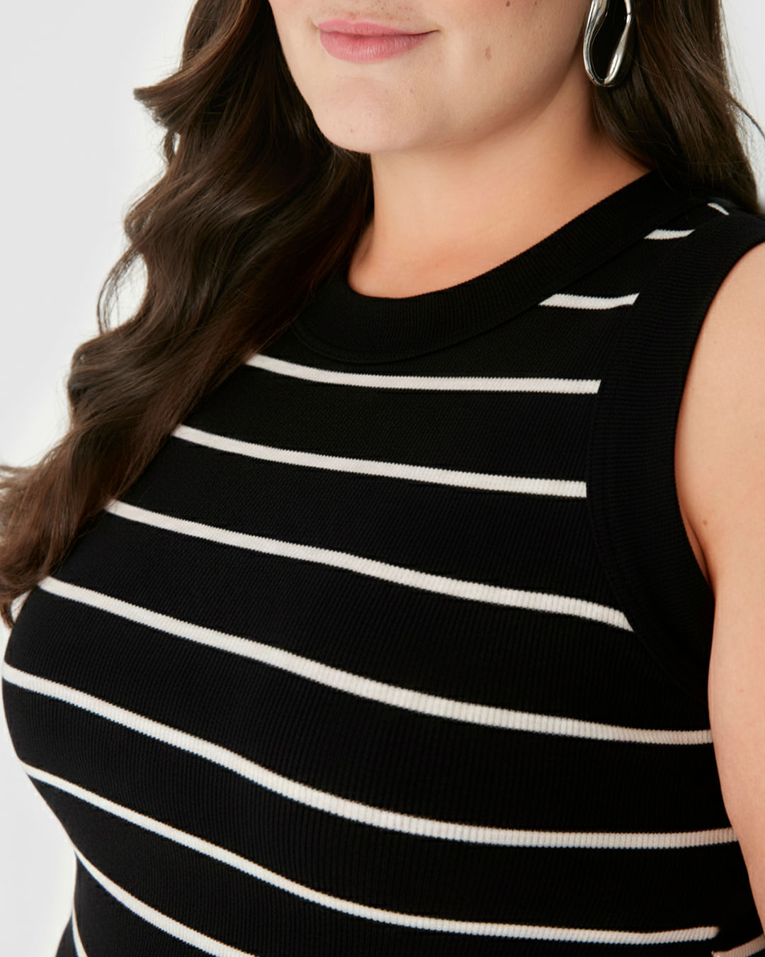 Regata Feminina Plus Size Justa Costura Contraste Em Ribana Listrada - Imagem 18