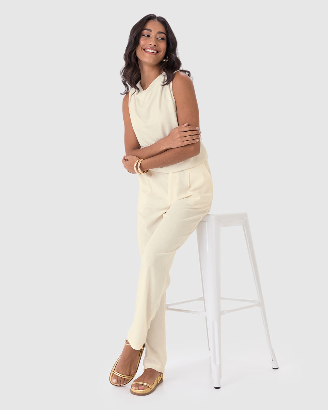 Calça Reta Feminina Cintura Alta Acompanha Cinto em Viscolinho