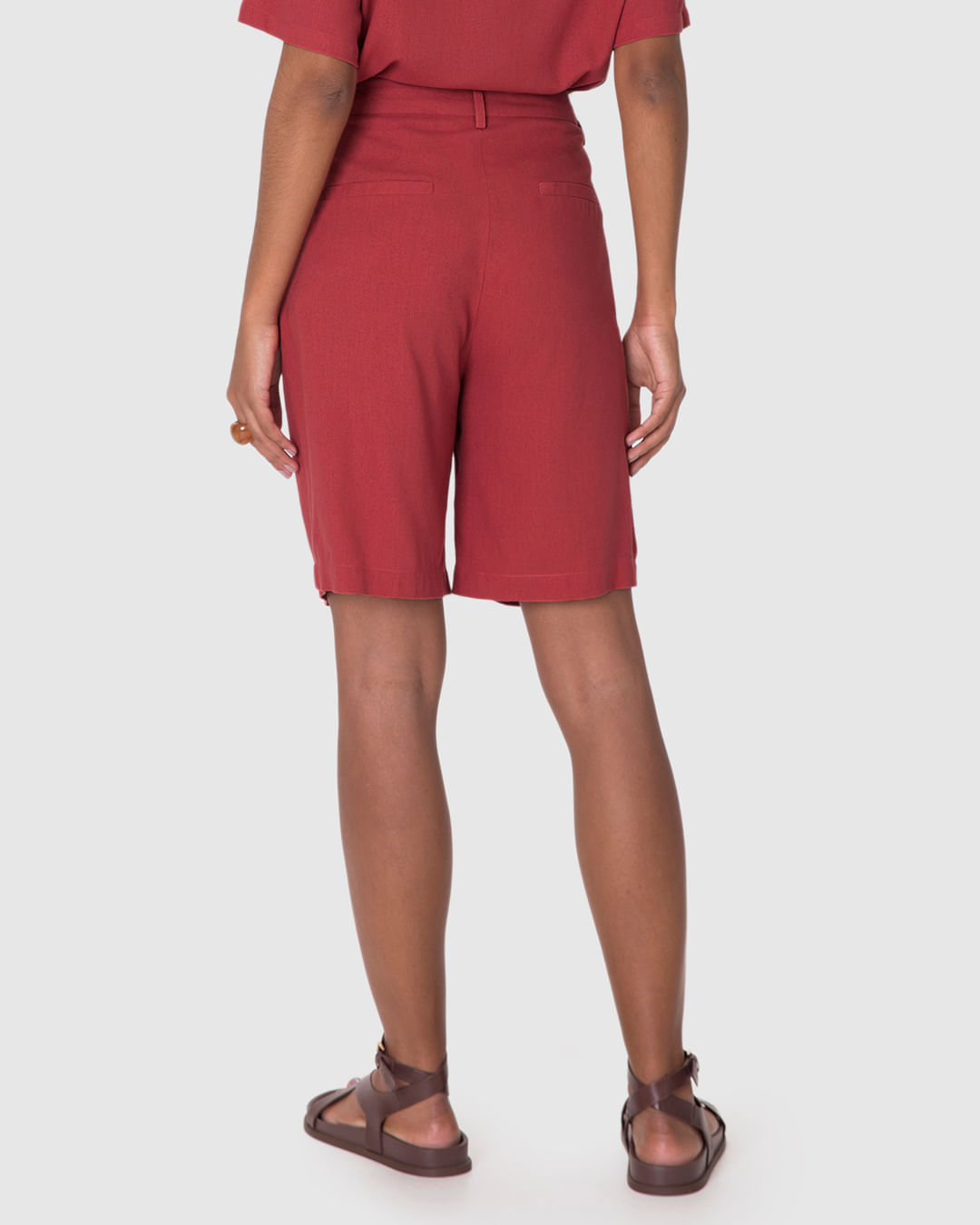 Bermuda Alfaiataria Feminina Bolso Frente E Costas Em Viscolinho - Imagem 12