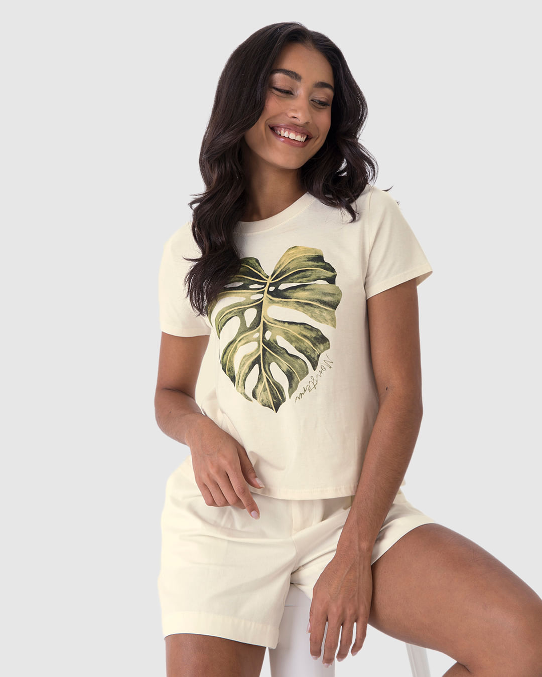 Camiseta Feminina Ilustração Frontal Especial Plantas Em Algodão