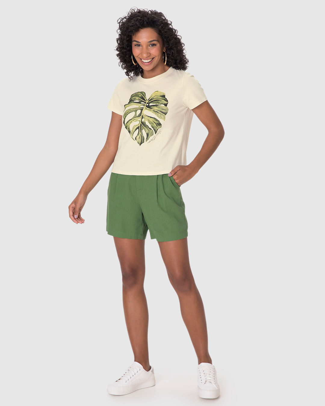 Camiseta Feminina Ilustração Frontal Especial Plantas Em Algodão - Imagem 3