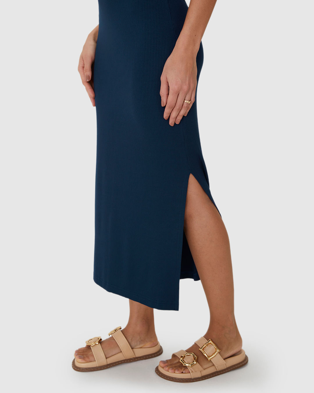 Saia Midi Feminina Básica Fenda Lateral Em Malha Viscose Canelada - Imagem 22