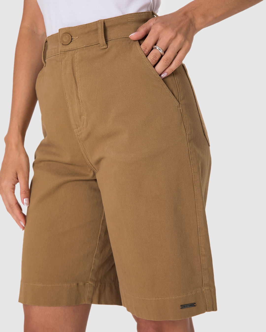 Bermuda Feminina Jorts Cintura Alta Bolso Funcional Em Sarja Com Elastano - Imagem 33