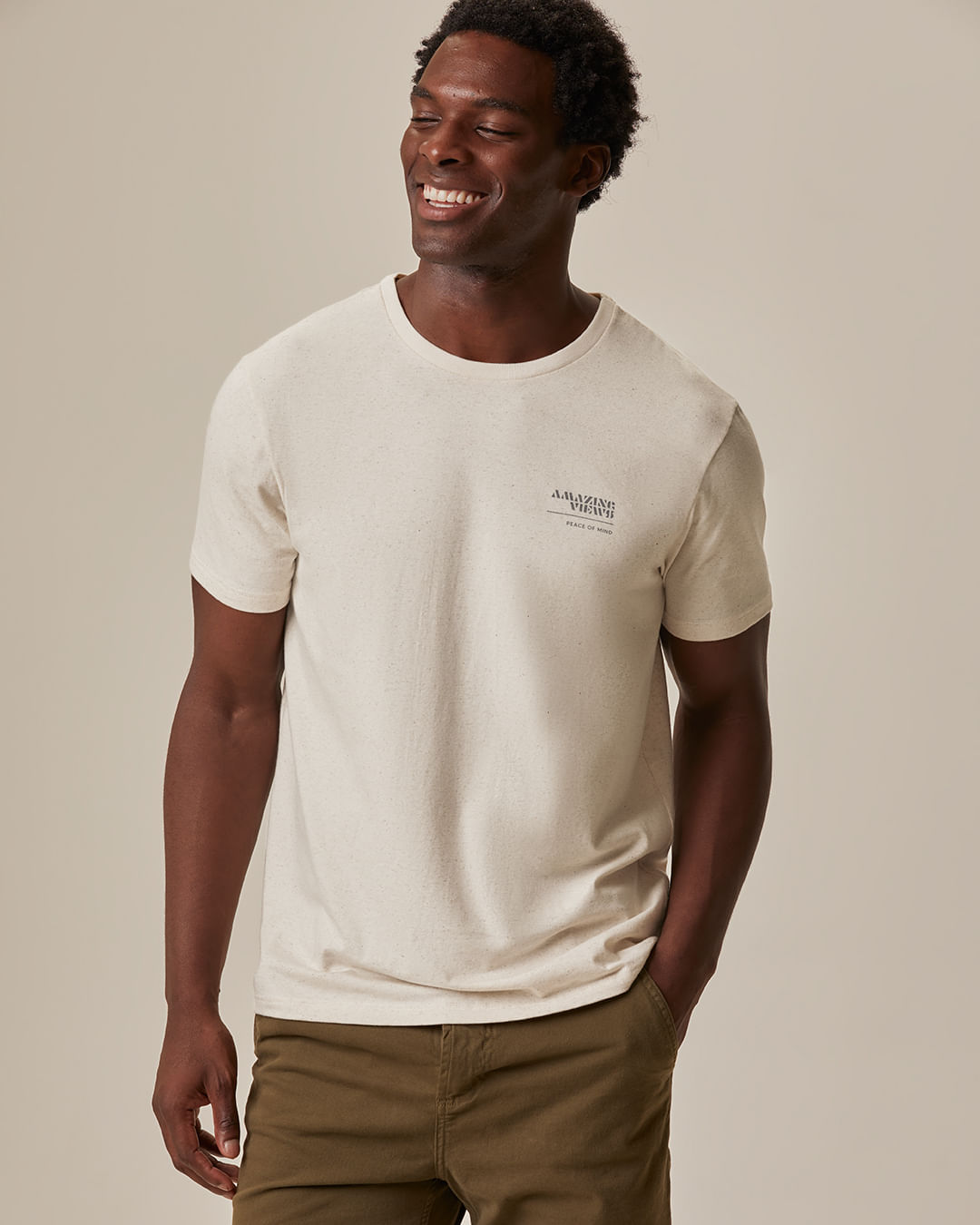 Camiseta Masculina Regular Estampa Amazing Views em Malha Linho