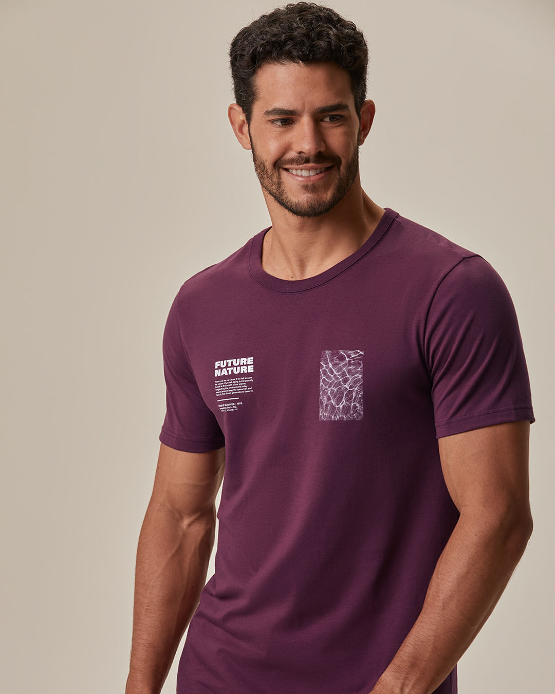 Camiseta Masculina Slim Gola Redonda Manga Curta Estampada Em Algodão