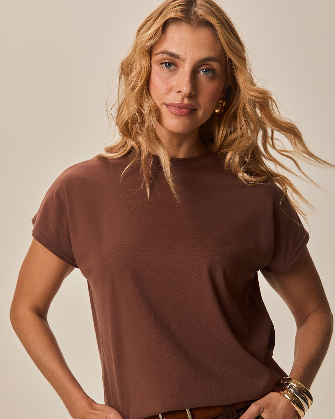 Blusa Básica Feminina Manga Curta Sem Cavas Em Malha Algodão Comfy