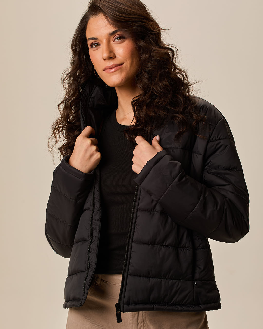 Jaqueta Básica Feminina Puffer Bolso Funcional Em Nylon