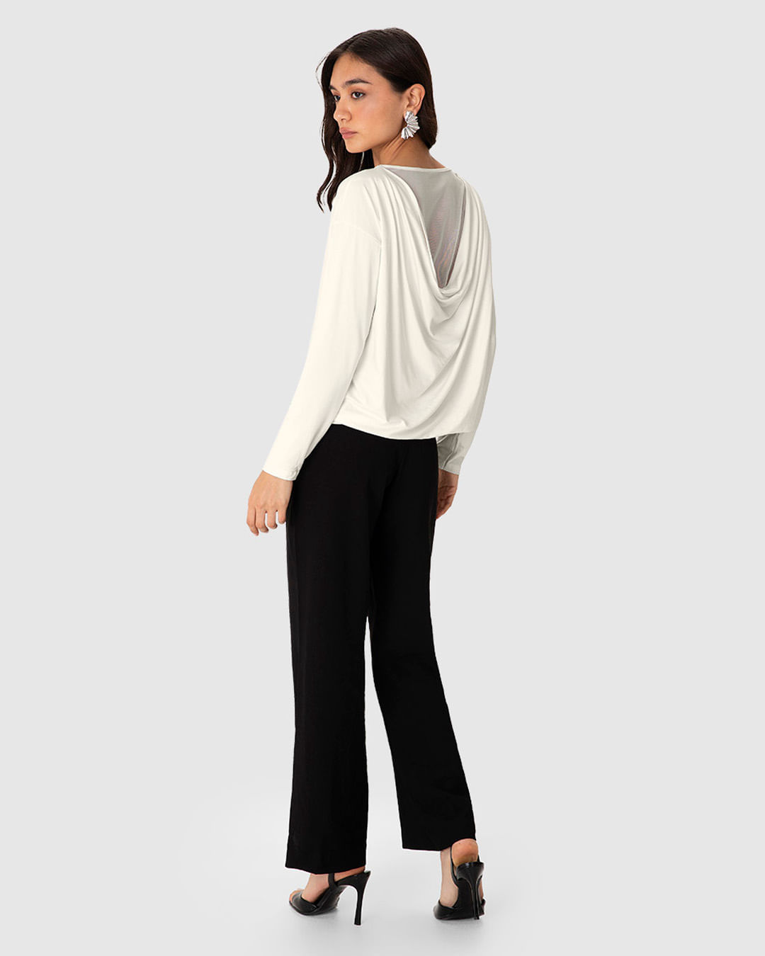 Blusa Feminina Decote Costas Degagê Detalhe Tule Em Viscose Stretch - ENFIM