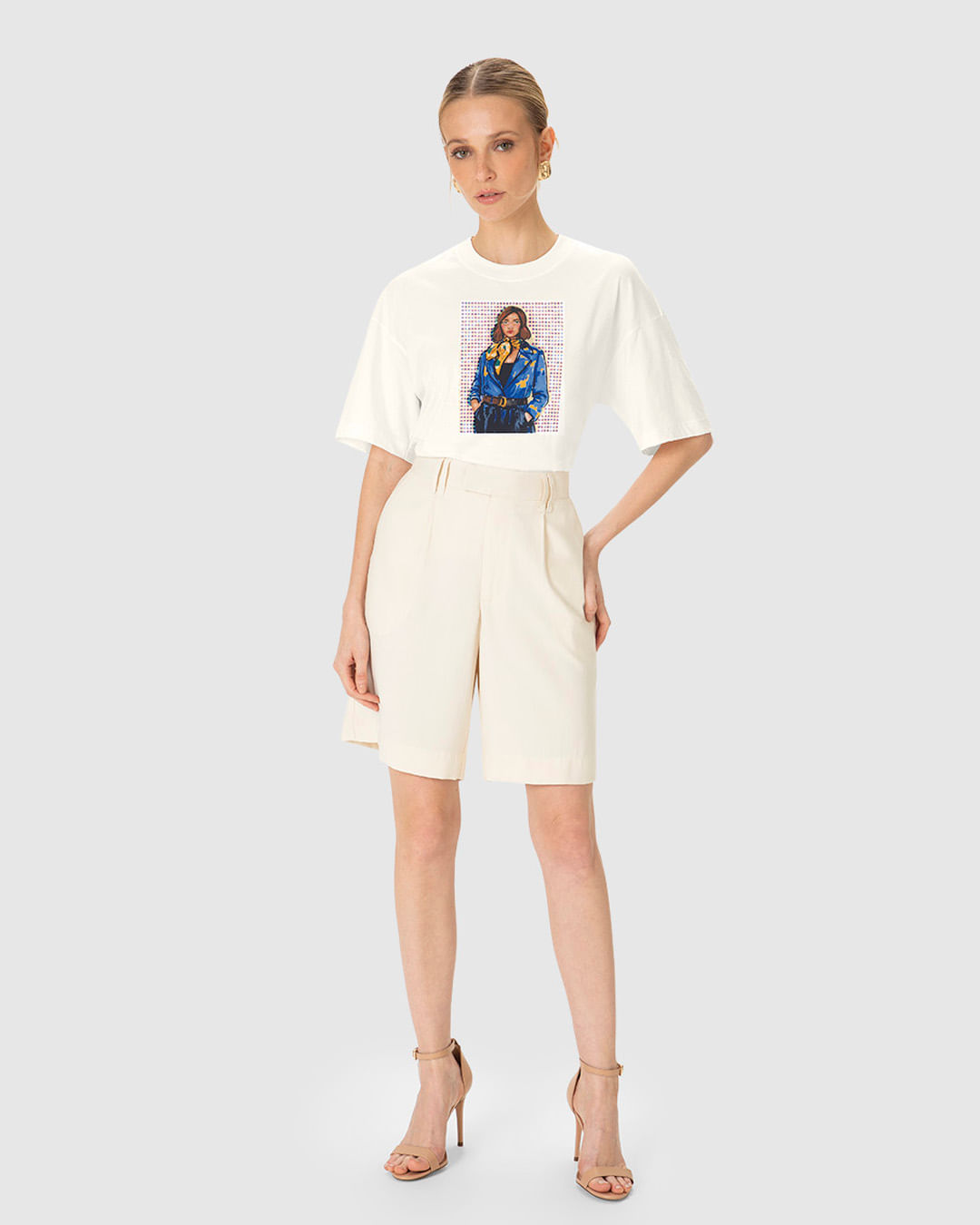 Camiseta Ampla Feminina Manga Curta Ilustração Mulher em Algodão - ENFIM