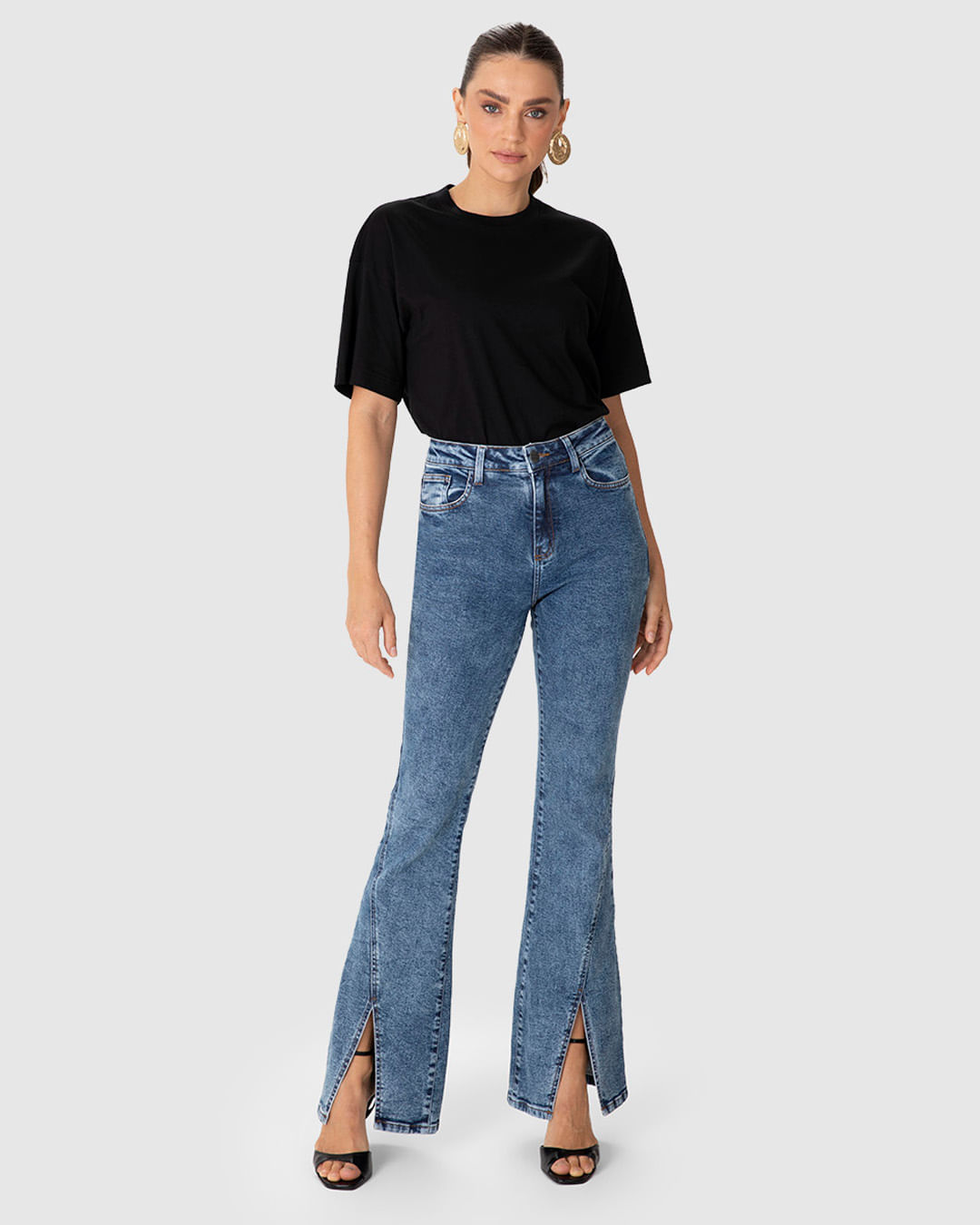 Calça Feminina Flare Detalhe Fenda Frontal Em Jeans Com Elastano - ENFIM