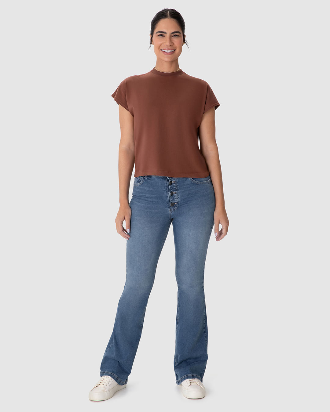 Calça Feminina Flare Cintura Alta Em Jeans Com Elastano
