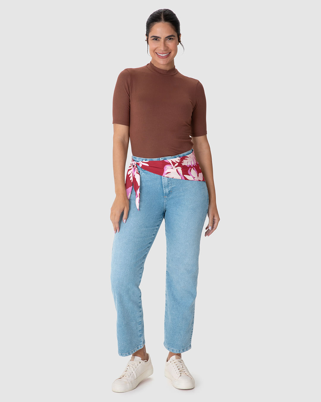Calça Feminina Reta Cropped Com Lenço Estampado Em Jeans Stretch