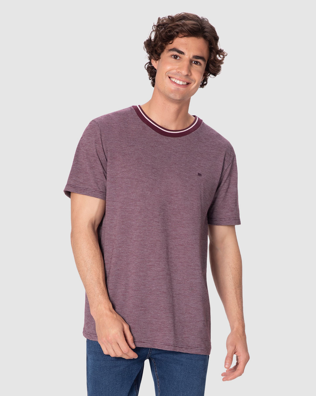 Camiseta Básica Masculina Gola Retilínea Em Malha Fio A Fio
