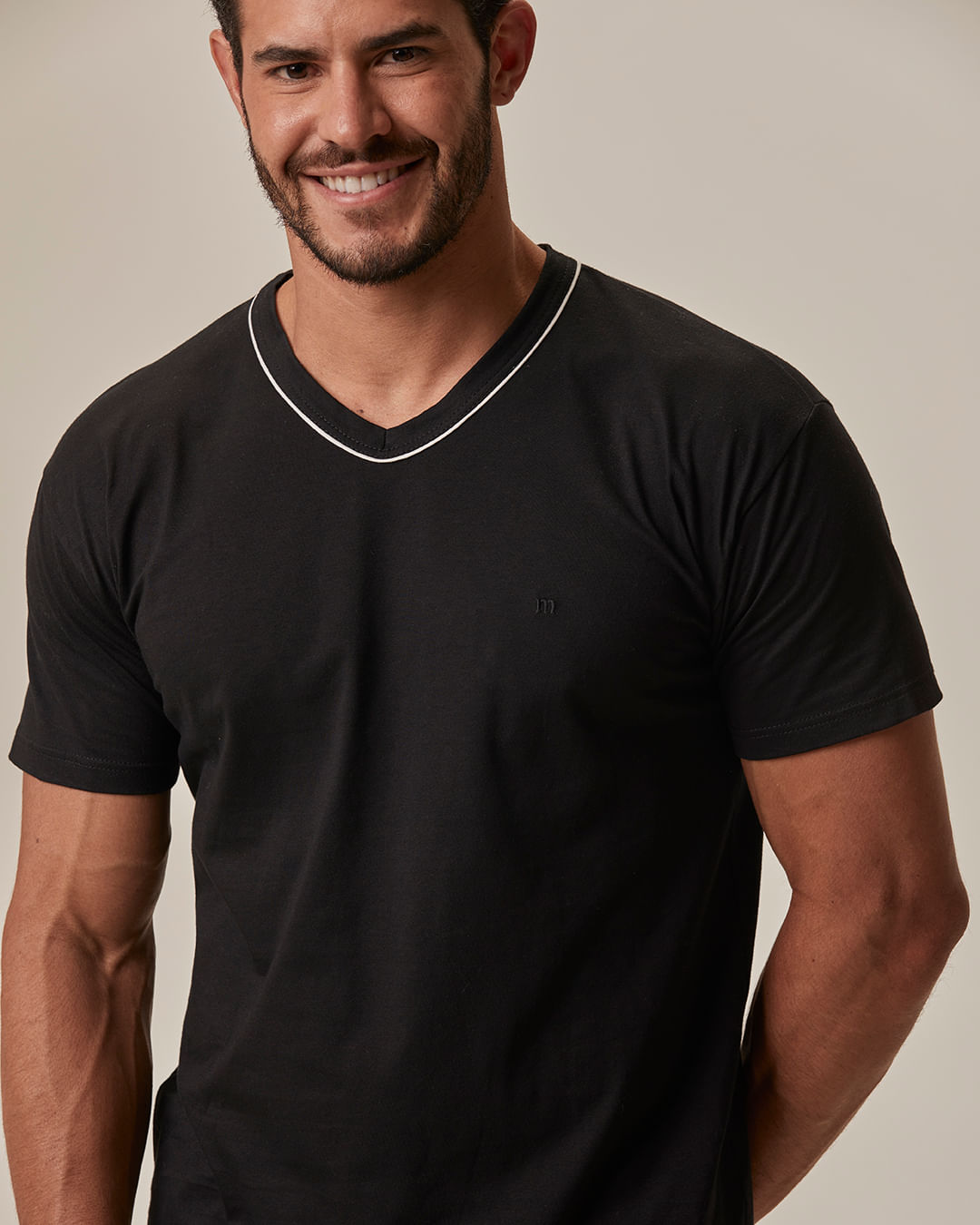 Pijama Curto Masculino Camiseta Decote V Costura Contraste Em Algodão