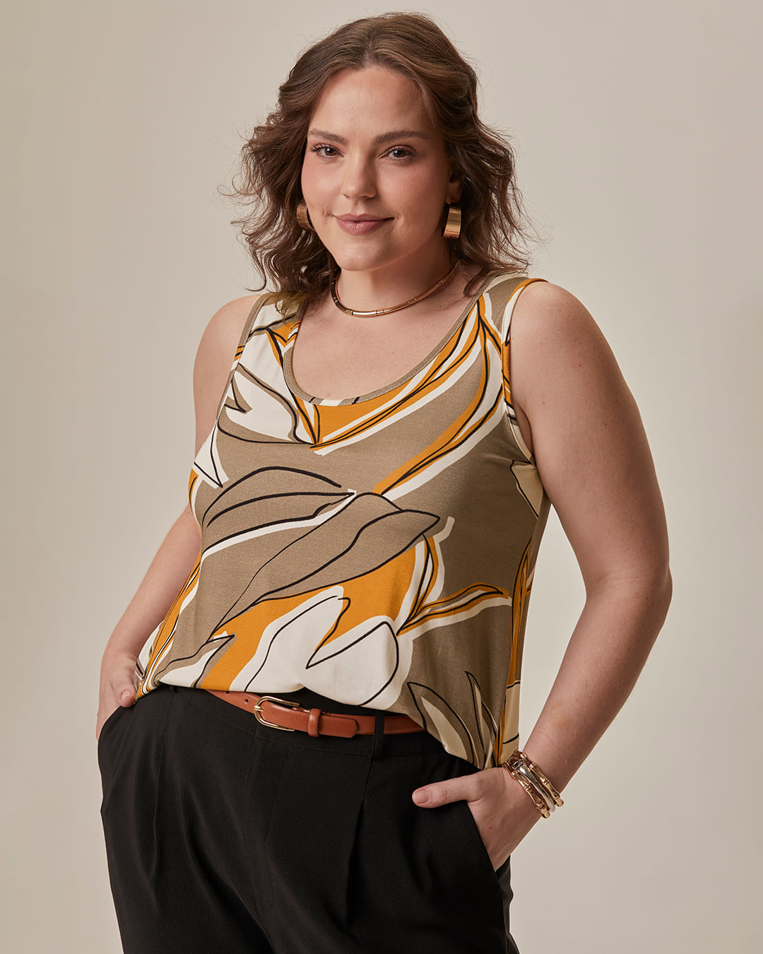 Regata Feminina Plus Size Decote U Alça Larga Em Viscose Stretch
